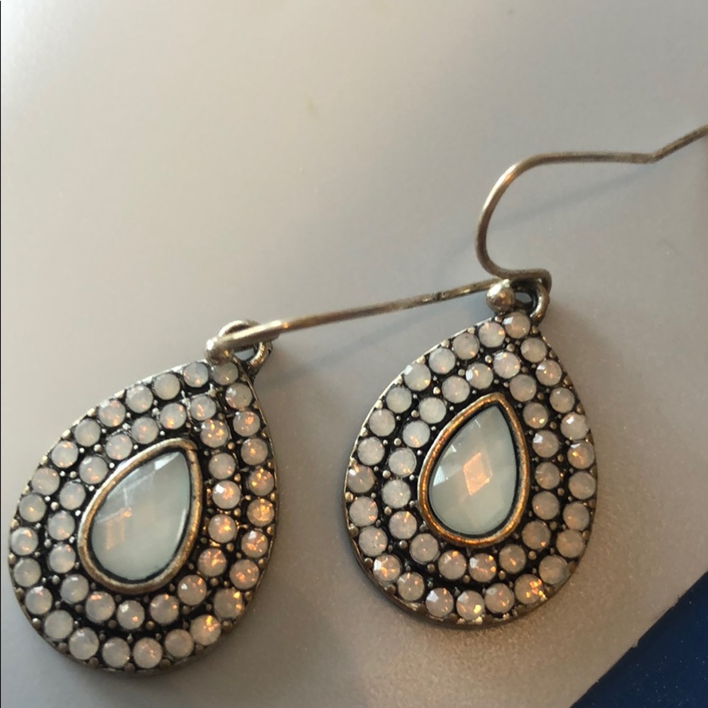 Teardrop earrings